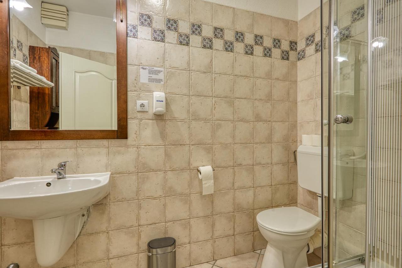Tercia Hubertus Panzio Bed & Breakfast Sopron Dış mekan fotoğraf