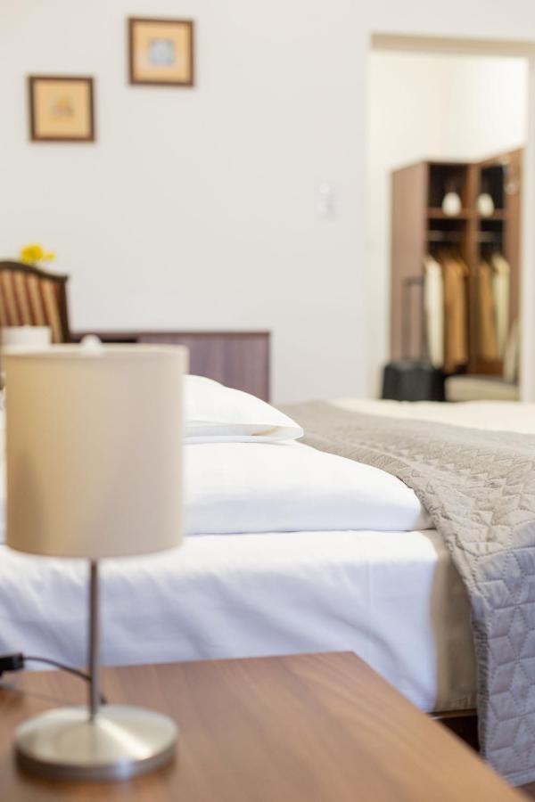 Tercia Hubertus Panzio Bed & Breakfast Sopron Dış mekan fotoğraf