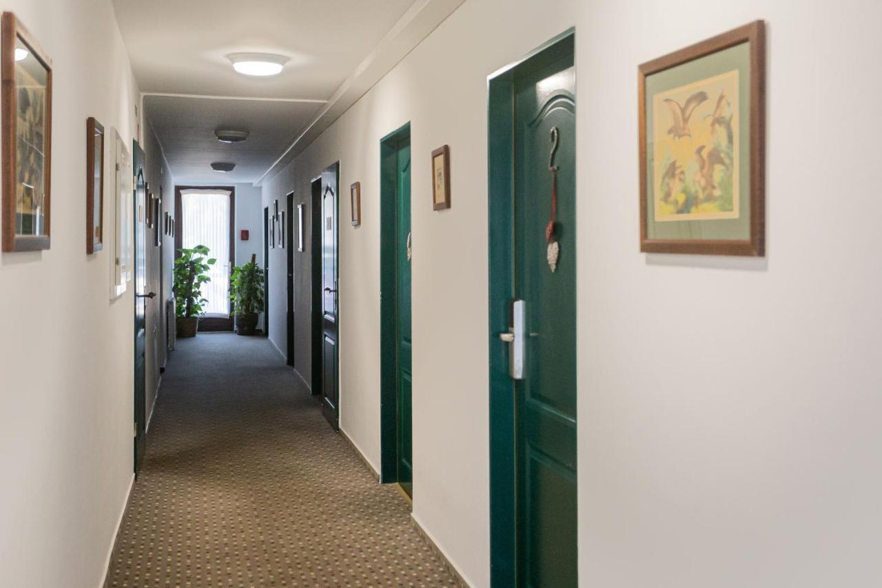 Tercia Hubertus Panzio Bed & Breakfast Sopron Dış mekan fotoğraf